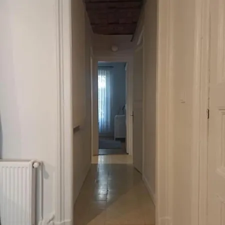 Merkezi Konforlu Ve Sik *